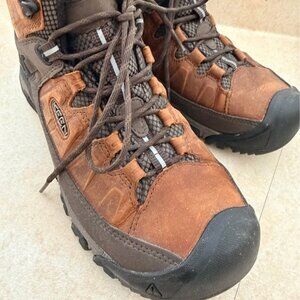KEEN Leather Boots